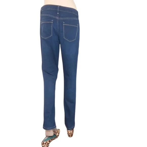 Modern Straight Tummy Slimming Bandolino Amy Jeans - Picture 3 of 5